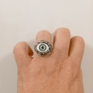 Vintage Sterling silver eye Ring